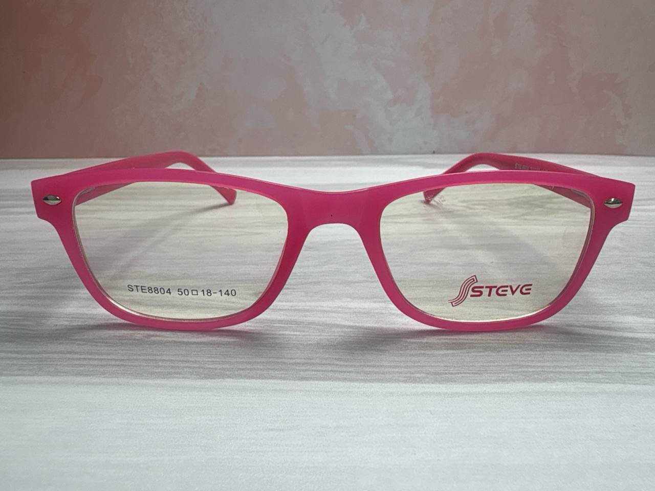 Steve STE8804 - ARMAZONES | PUPIL Ecuador