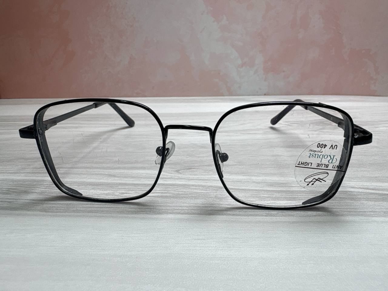 Robust Eyewear - ARMAZONES | PUPIL Ecuador