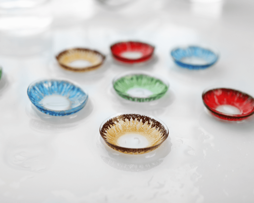 Lentes de contacto colores.